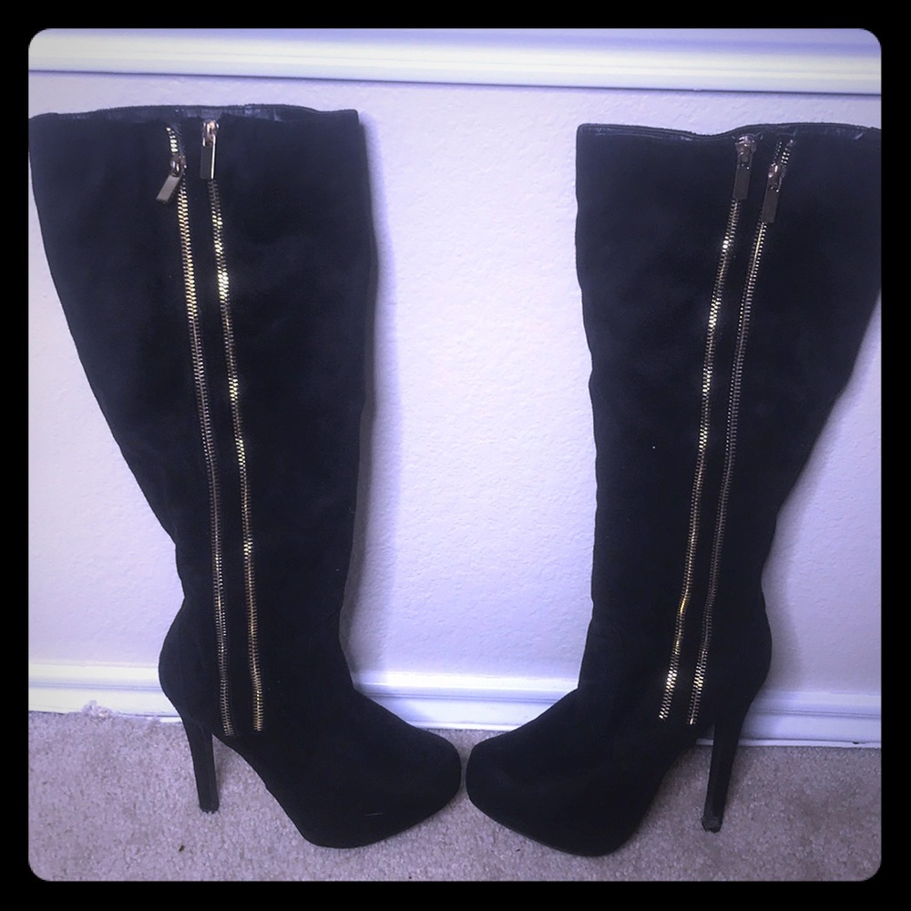 Knee high sexy black boots